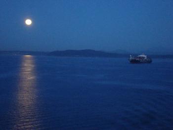 Full Moon going Down 5 AM 8/3/14