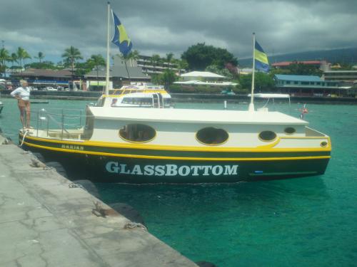 Glass Bottom in Kona