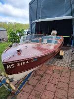 Boat_thumb.jpg